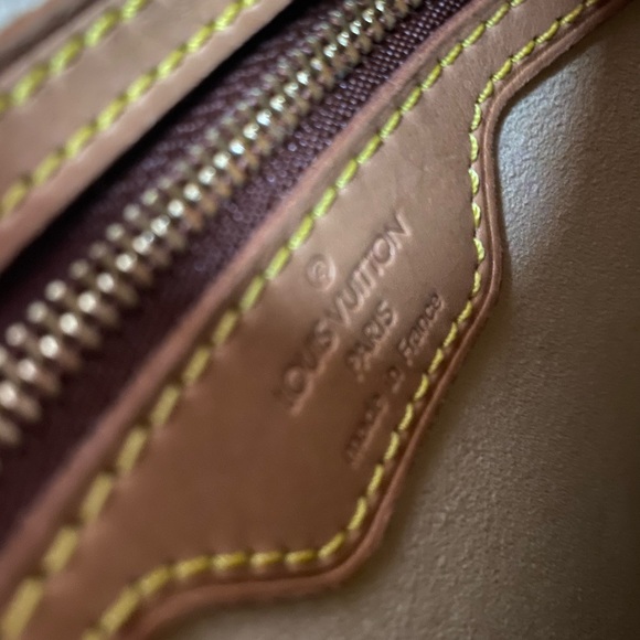 Authentic Pre Loved Louis Vuitton Looping GM Shoulder Bag - Picture 16 of 17